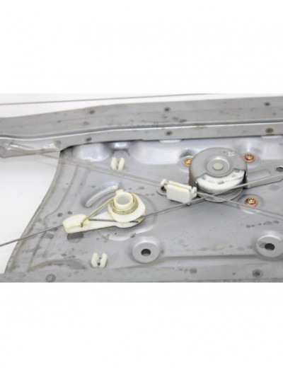 Elevalunas delantero derecho MITSUBISHI GRANDIS 2.0 DI-D Inform 2006