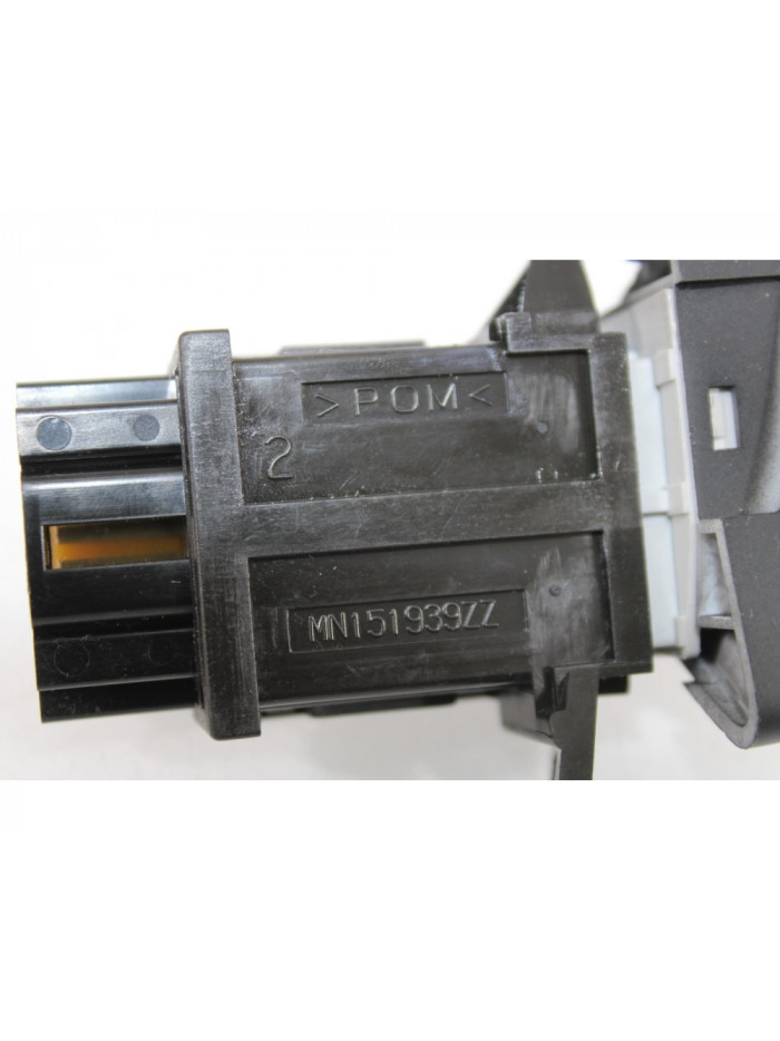 Interruptor MITSUBISHI GRANDIS 2.0 DI-D Inform 2006
