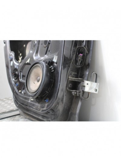Puerta trasera izquierda AUDI A3 1.6 TDI Ambiente 2012