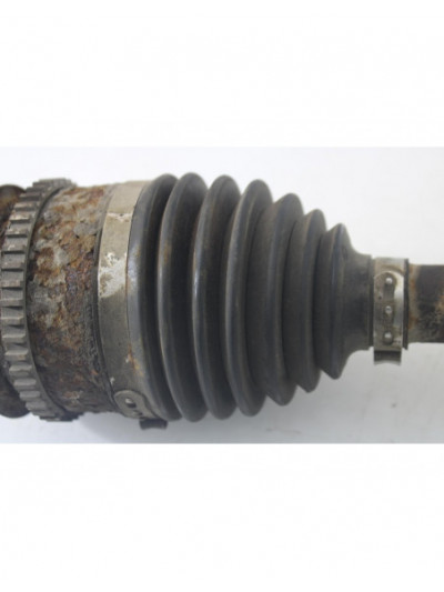 Transmision delantera izquierda MITSUBISHI L 200 Inform Klima Einzelkabine 4WD 2011