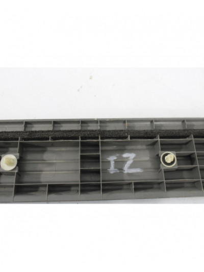 Recambio de moldura para mitsubishi montero (v60/v70) 2.5 tdi sahel (5-ptas.) referencia OEM IAM MR402145