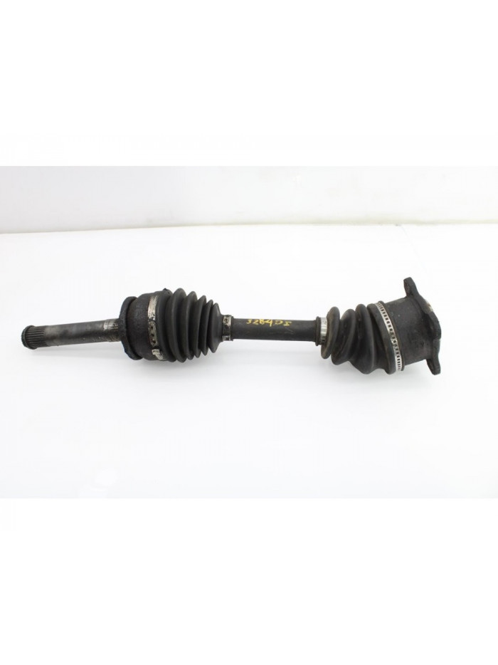 Transmision delantera izquierda MITSUBISHI L 200 2500 TD American Spirit 2005