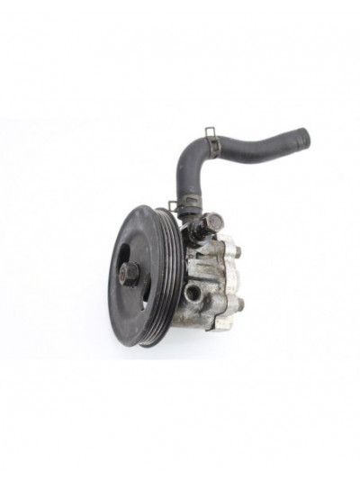 Bomba dirección MITSUBISHI L 200 2500 TD American Spirit 2005