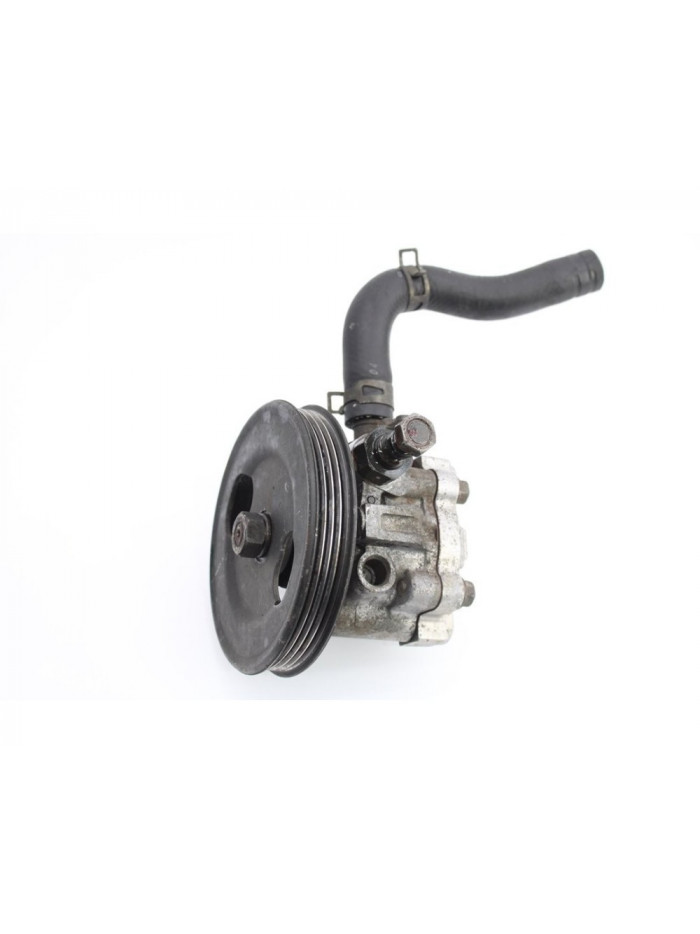 Bomba dirección MITSUBISHI L 200 2500 TD American Spirit 2005