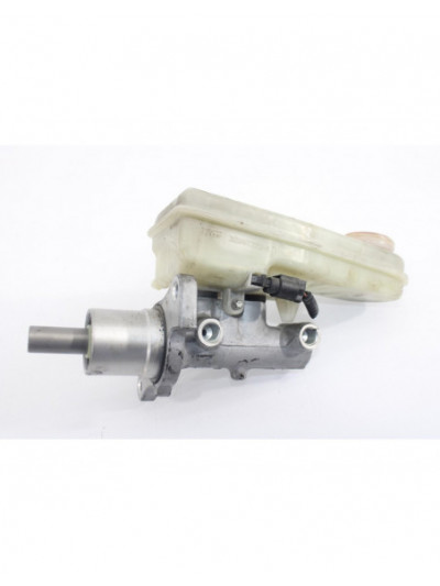 Recambio de bomba freno para mitsubishi colt berlina 5 (z30a) 1.3 atlantis referencia OEM IAM 32067272D