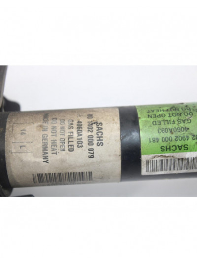 Recambio de amortiguador delantero izquierdo para mitsubishi colt berlina 5 (z30a) 1.3 atlantis referencia OEM IAM 4060A093