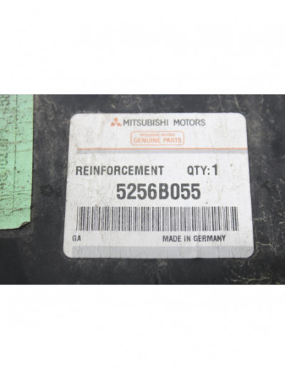 Recambio de refuerzo paragolpes delantero para mitsubishi colt berlina 5 (z30a) 1.3 atlantis referencia OEM IAM 5256B055