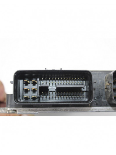 Recambio de centralita motor uce para mitsubishi colt berlina 5 (z30a) 1.3 atlantis referencia OEM IAM 1860A552