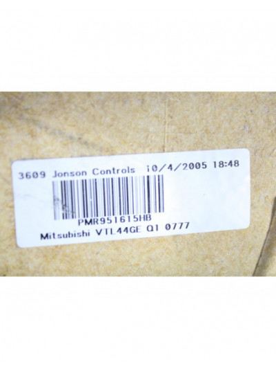 Recambio de guarnecido puerta delantera izquierda para mitsubishi colt berlina 5 (z30a) 1.3 atlantis referencia OEM IAM 951615HB