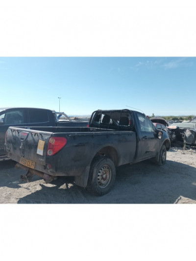 mitsubishi l 200 (ka0/kb0) del año 2011
