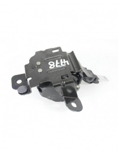 Recambio de cinturon seguridad trasero central para nissan qashqai i (j10, nj10) 2.0 dci referencia OEM IAM 6061619