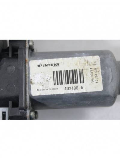 Recambio de elevalunas trasero derecho para nissan qashqai i (j10, nj10) 2.0 dci referencia OEM IAM 402190A