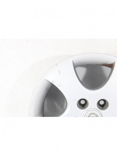 Recambio de llanta para nissan primera trav. (p12) acenta referencia OEM IAM 26552