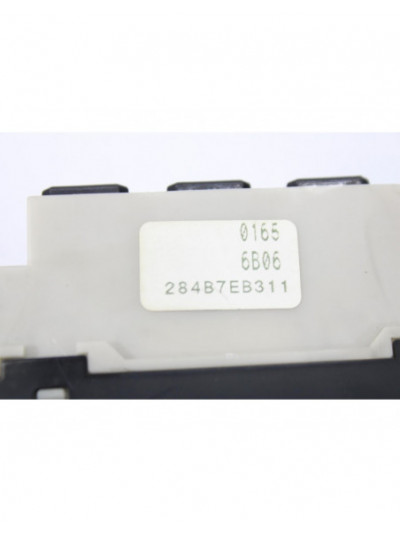 Recambio de caja reles / fusibles para nissan navara pick-up (d40m) doble cab se 4x2 referencia OEM IAM 284B7EB311