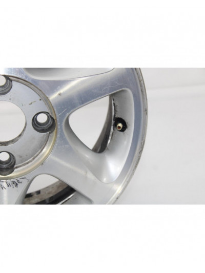 Recambio de llanta para nissan primera berlina (p11) básico referencia OEM IAM 2F5102