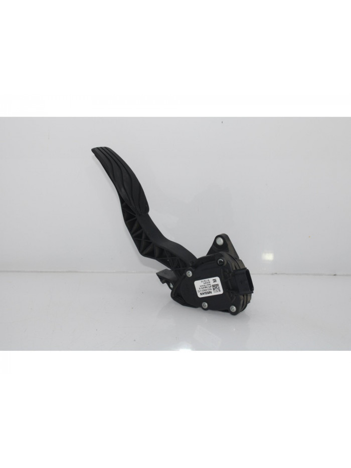 Recambio de pedal acelerador para nissan qashqai (j11) acenta referencia OEM IAM 180024BA0B