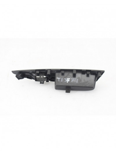 Moldura puerta NISSAN QASHQAI Acenta 2020