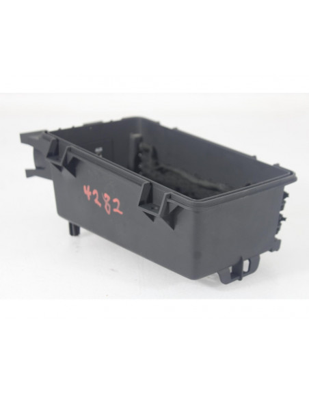 Recambio de entrada usb para audi a3 (8v) ambiente referencia OEM IAM 8V0863300B
