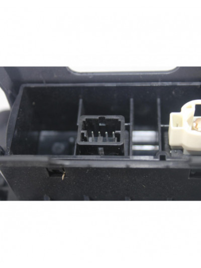 Recambio de entrada usb para audi a3 (8v) ambiente referencia OEM IAM 8V0863300B