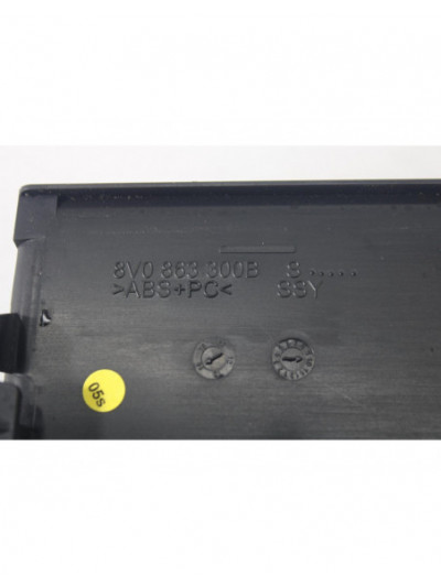 Recambio de entrada usb para audi a3 (8v) ambiente referencia OEM IAM 8V0863300B