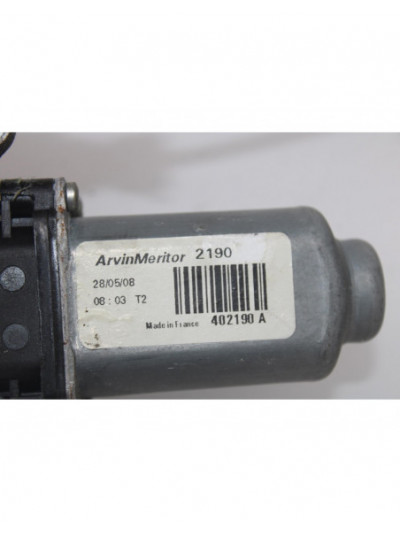 Recambio de elevalunas trasero derecho para nissan qashqai (j10) 360 referencia OEM IAM 402190A