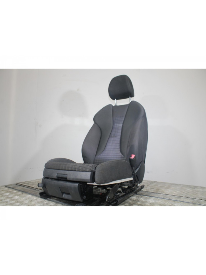 Asiento delantero derecho AUDI A3 Ambiente 2015