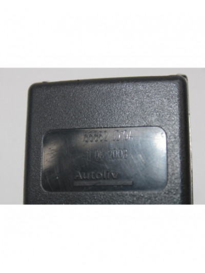 Anclaje cinturón trasero NISSAN QASHQAI 360 2008