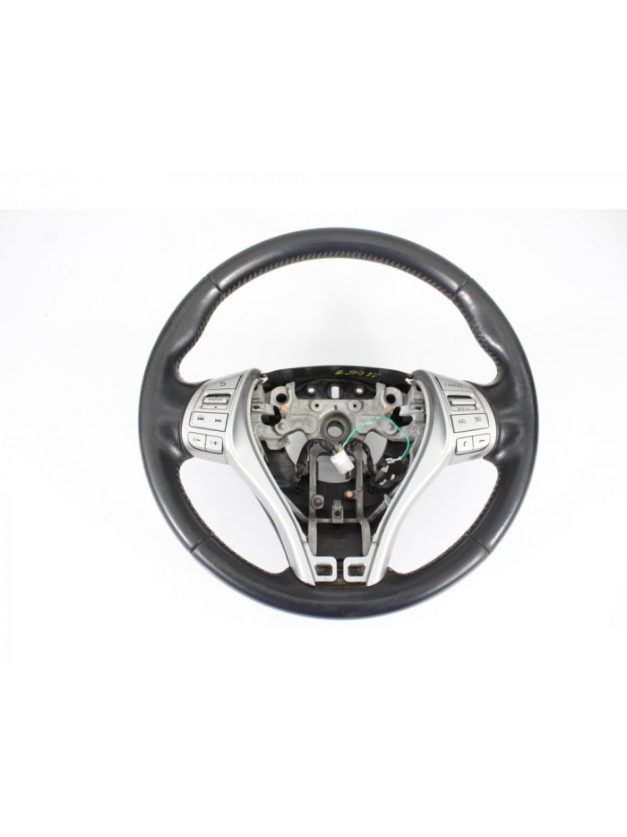 Volante NISSAN QASHQAI Acenta 2015