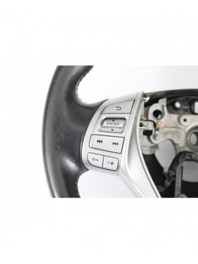 Volante NISSAN QASHQAI Acenta 2015