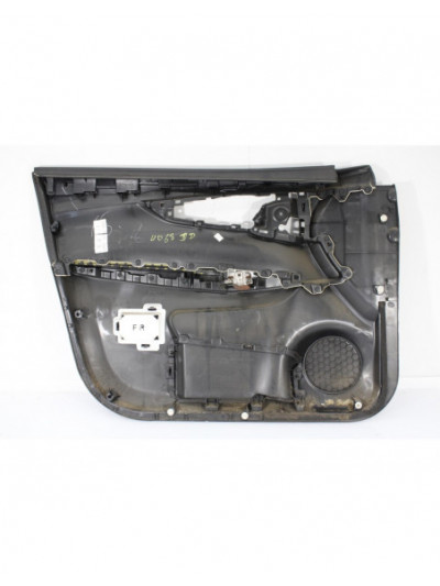Recambio de guarnecido puerta delantera derecha para nissan qashqai (j11) acenta referencia OEM IAM 809104EA1A