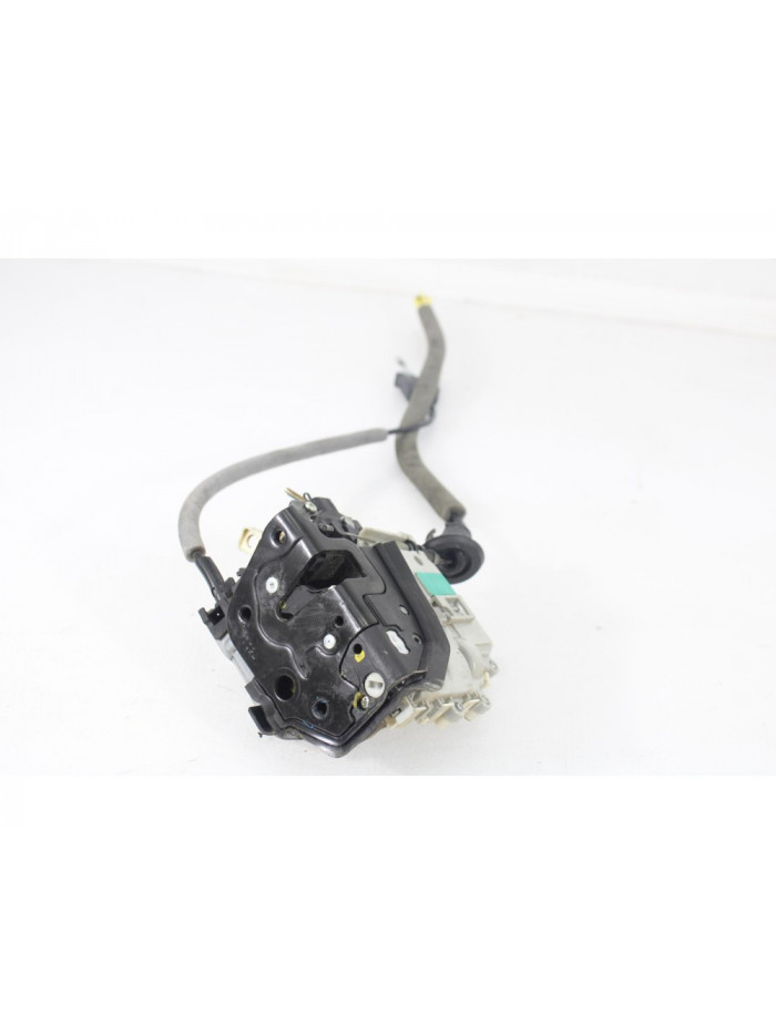 Cerradura puerta delantera derecha AUDI A3 Ambiente 2015