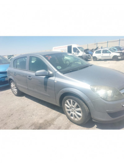 opel astra h gtc (a04) del año 2007