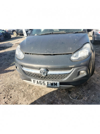 opel adam (m13) del año 2015