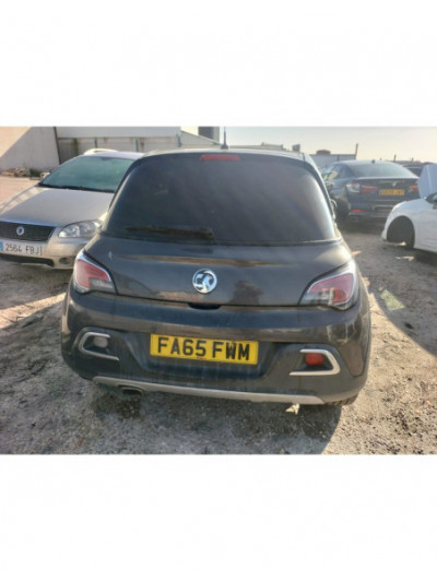 opel adam (m13) del año 2015