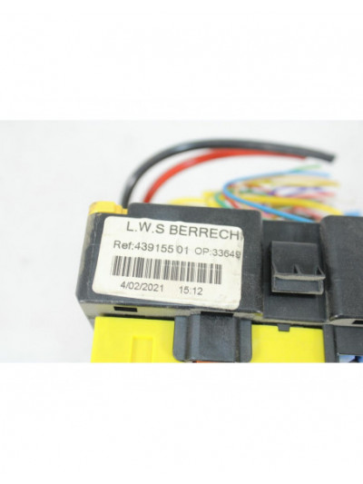 Caja reles / fusibles OPEL CORSA F 1.2 2021