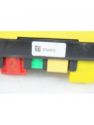 Caja reles / fusibles OPEL CORSA F 1.2 2021