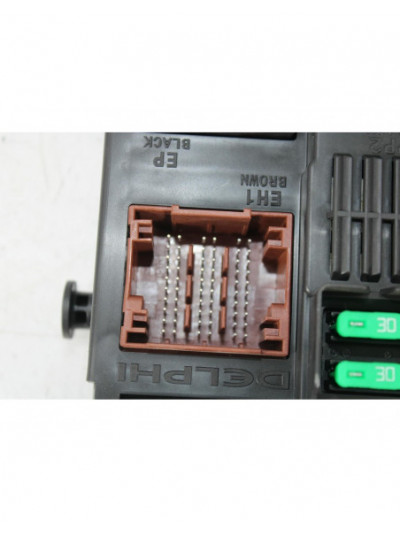 Caja reles / fusibles OPEL CORSA F 1.2 2021