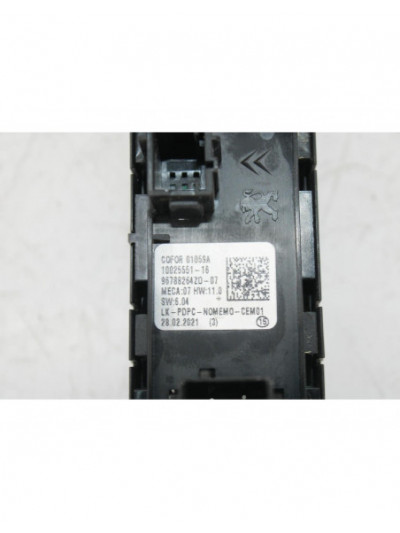 Mando elevalunas delantero izquierdo OPEL CORSA F 1.2 2021