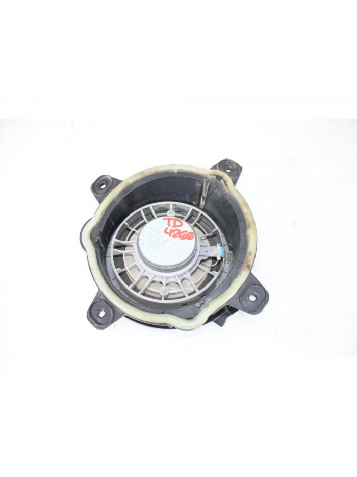Recambio de altavoz trasero derecho para opel corsa f (p2jo) 1.2 (68) referencia OEM IAM 9823191980