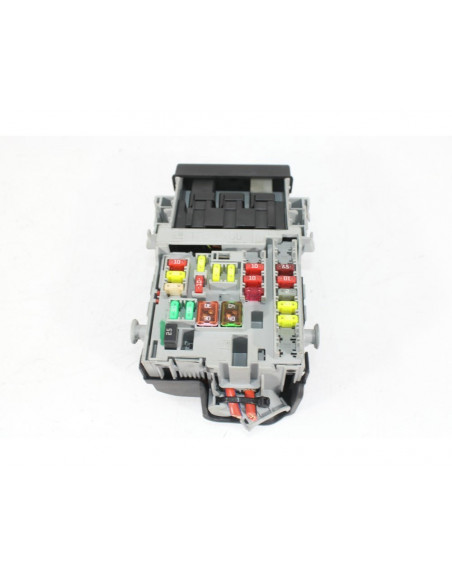 Recambio de caja reles / fusibles para opel insignia a (g09) 2.0 cdti (68) referencia OEM IAM 13222786