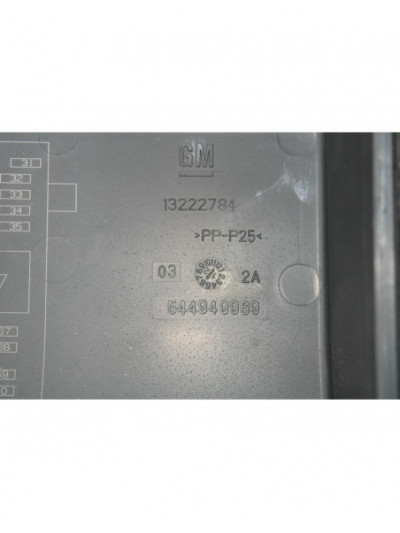 Caja reles / fusibles OPEL INSIGNIA A 2.0 CDTI 2012