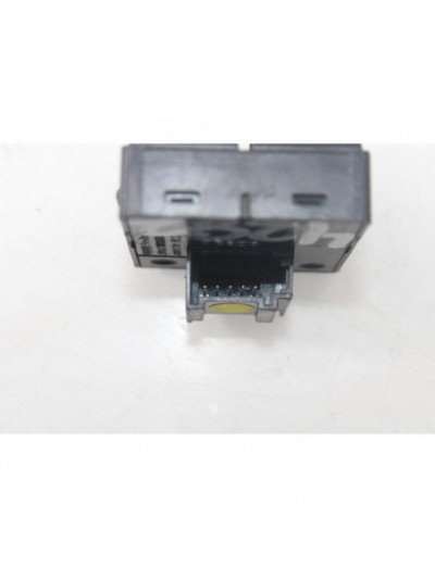 Recambio de mando elevalunas delantero izquierdo para audi a3 (8v) ambiente referencia OEM IAM 4282