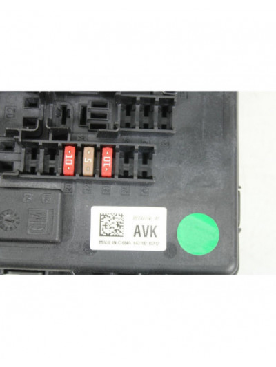 Recambio de caja reles / fusibles para opel insignia a (g09) 2.0 cdti (68) referencia OEM IAM 529050199