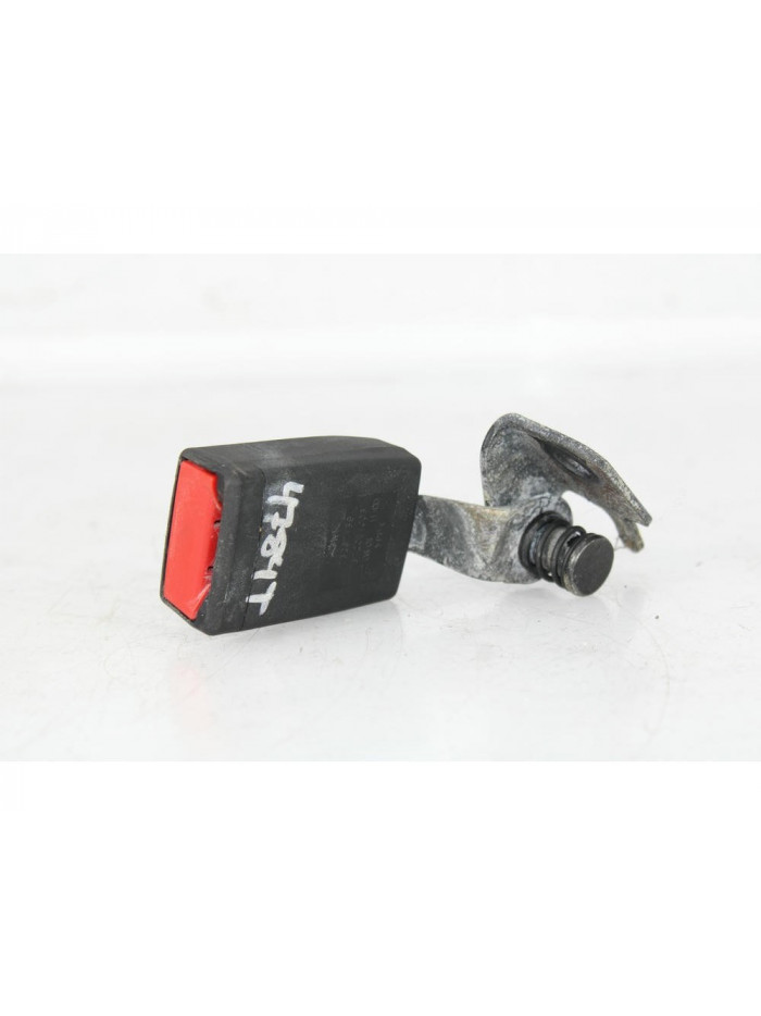 Anclaje cinturón trasero OPEL INSIGNIA A 2.0 CDTI 2012