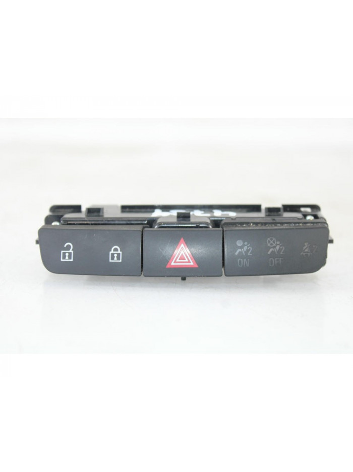Warning OPEL INSIGNIA A 2.0 CDTI 2012