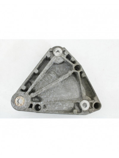 Recambio de soporte compresor para opel adam (m13) 1.2 referencia OEM IAM 55577637