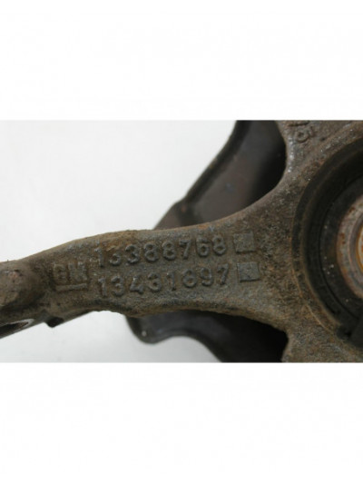 Recambio de mangueta delantera derecha para opel adam (m13) 1.2 referencia OEM IAM 13388768