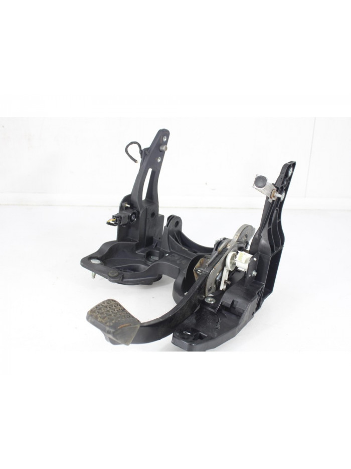 Recambio de pedal freno para opel astra j lim. selective referencia OEM IAM 985005636