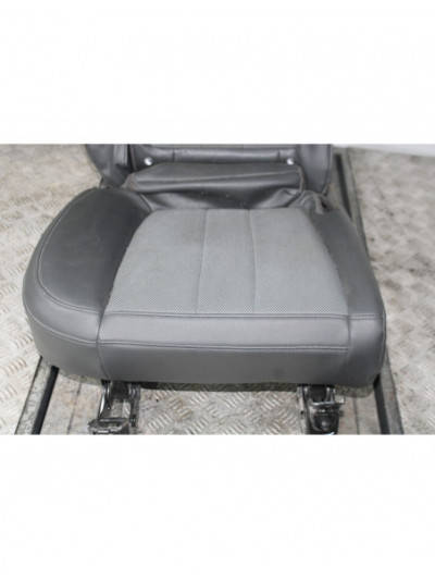 Recambio de asiento trasero derecho para opel antara cosmo 4x4 referencia OEM IAM 2442TD