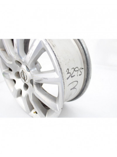Recambio de llanta para opel astra h berlina cosmo referencia OEM IAM 32953